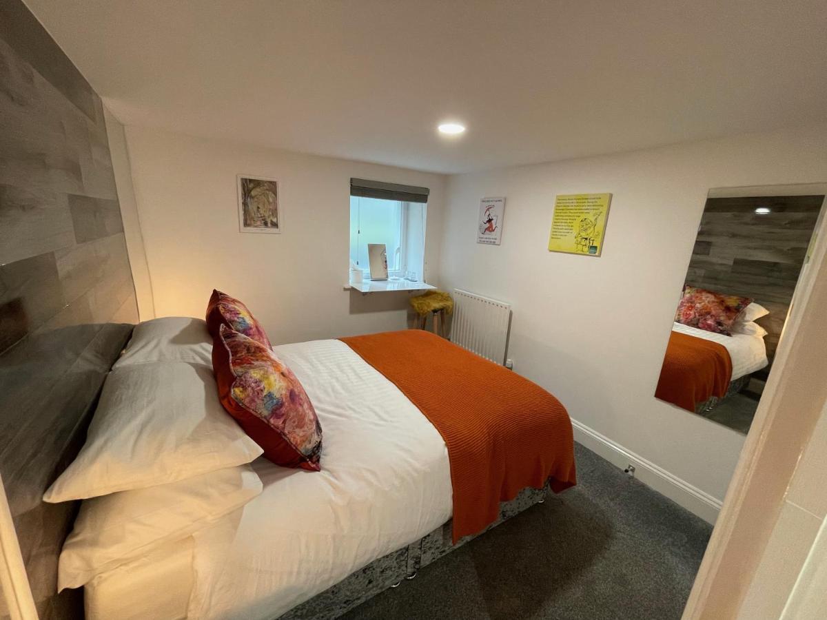 Beautiful Georgian Duplex Apartment Gloucester Exterior photo