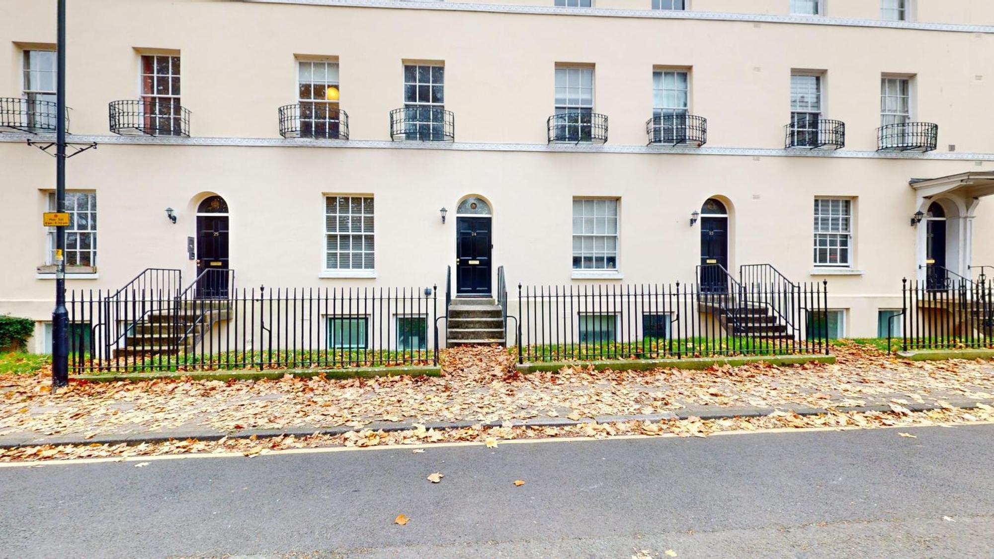 Beautiful Georgian Duplex Apartment Gloucester Exterior photo